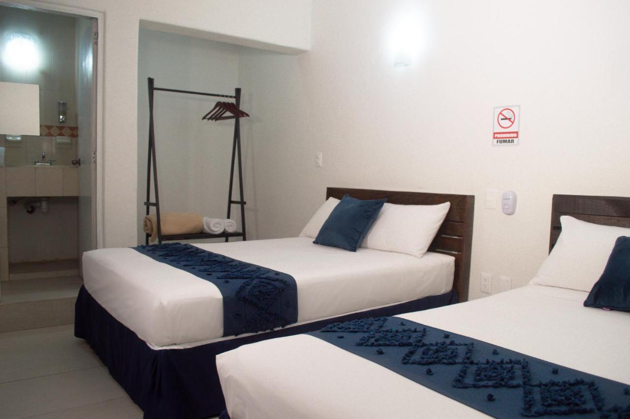Hotel Juarez 70 Колима Номер фото